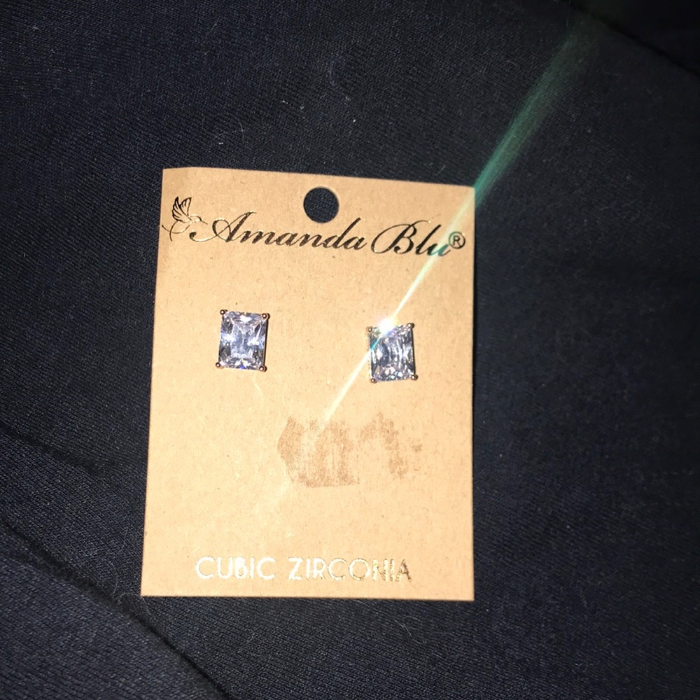 NWT Amanda Blu Earrings